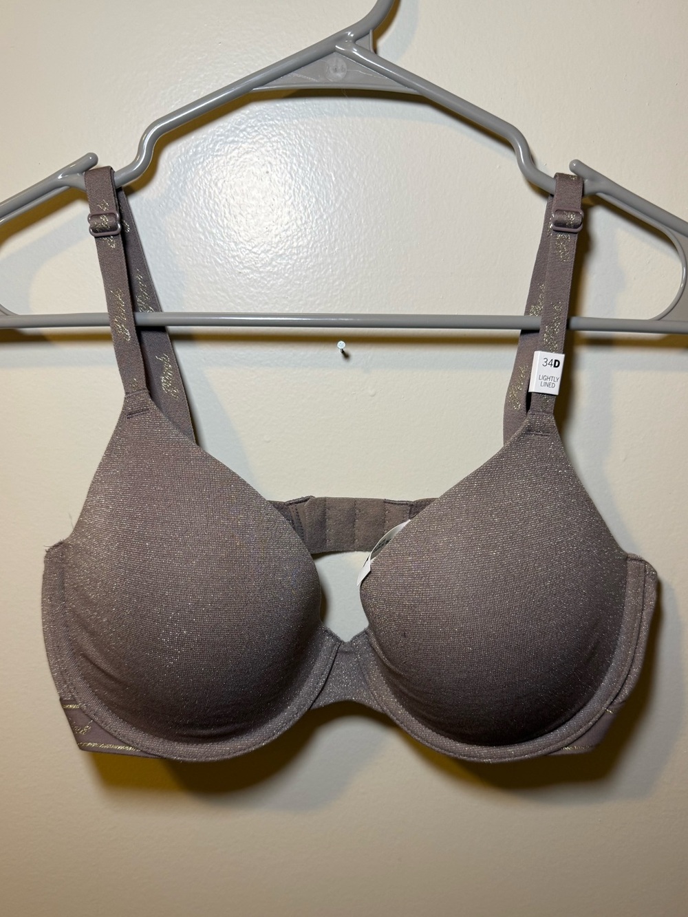 PINK Victoria's Secret NWT Wear Everywhere Lightly Lined T-Shirt Bra size 34D